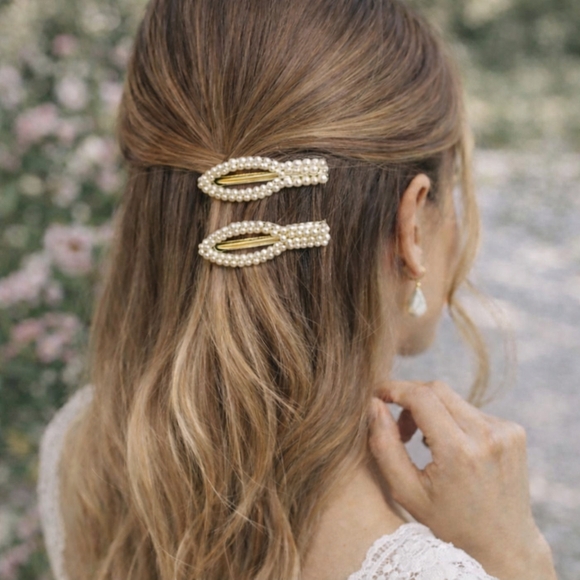 Accessories - Elegant Pearl Hair Clips set